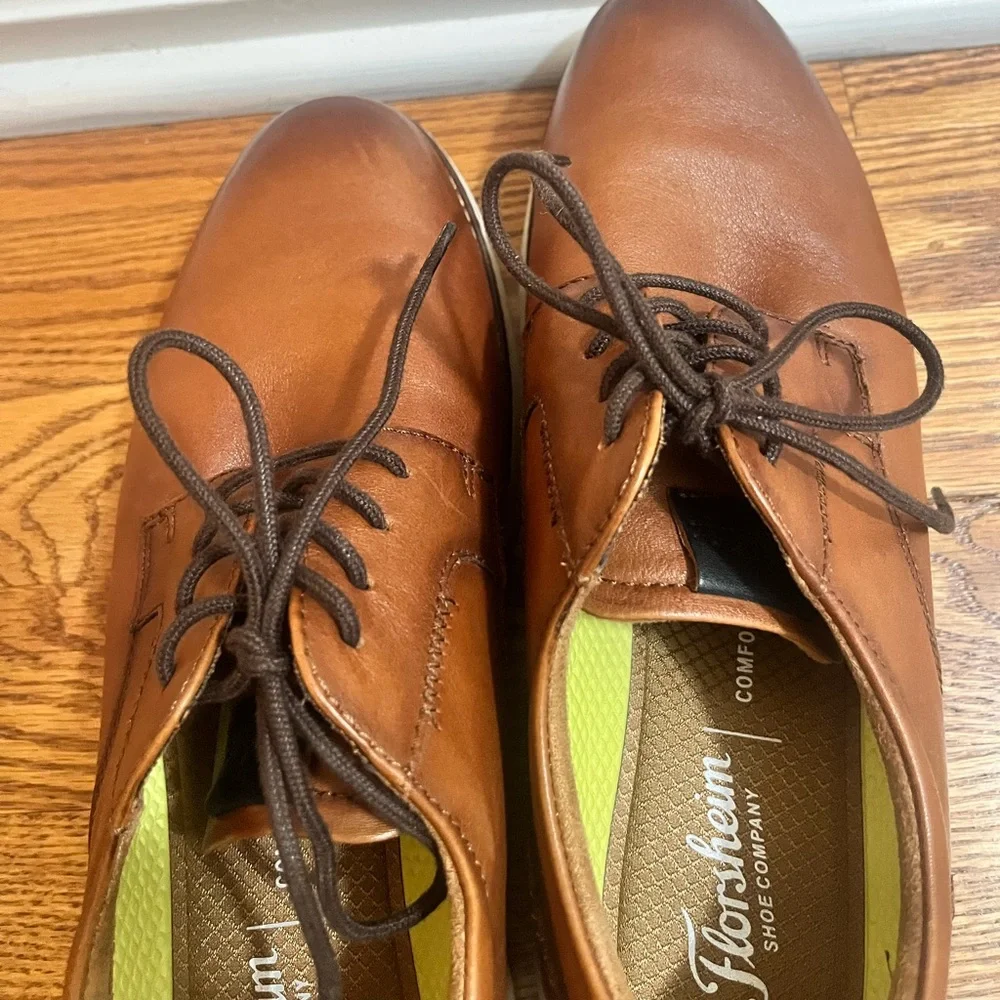 EUC Florsheim Comfortech Men's Brown Leather Shoes - size 7.5
